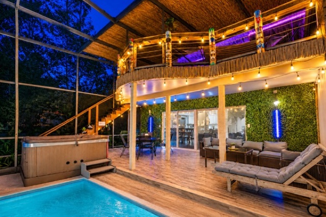 Clear Lake Casa