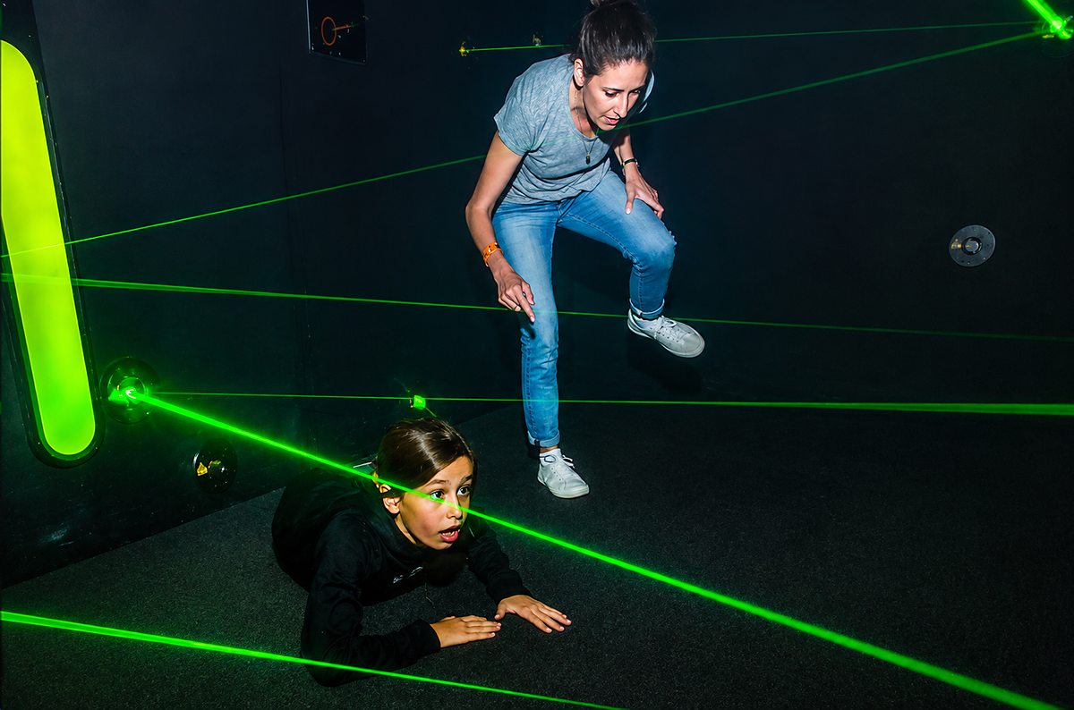 Dodging beams in the maze