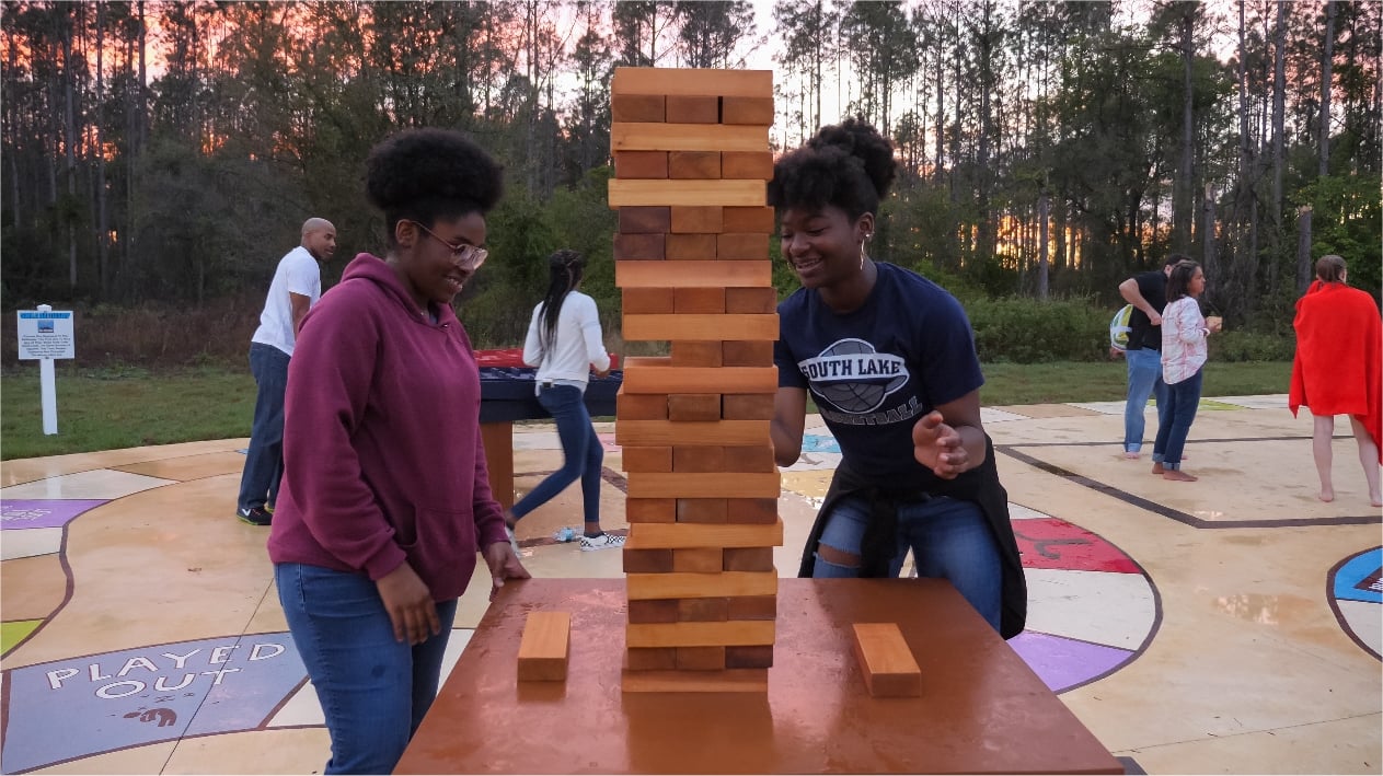 The oversized Jenga showdown.