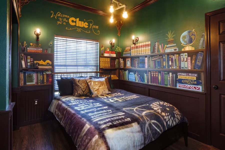“CLUE Me In” Bedroom 2.0 at The Great Escape Parkside, Clermont FL